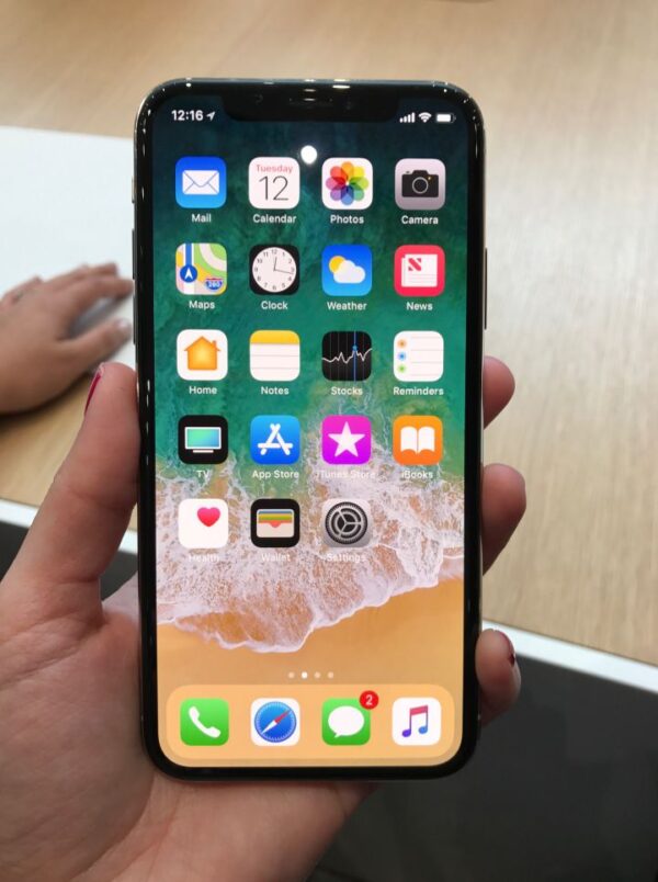 Iphone X - Image 2